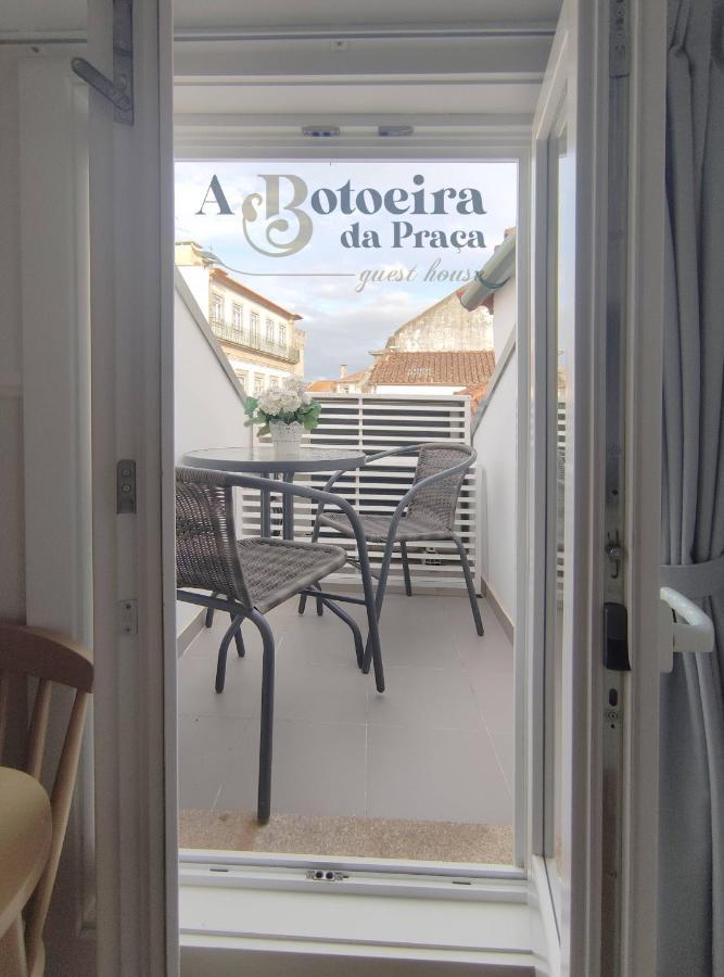 A Botoeira Da Praca Guest House เวียนา โด กัสเตโล ภายนอก รูปภาพ